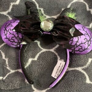 RARE Disneyland Maleficent ears 🩷